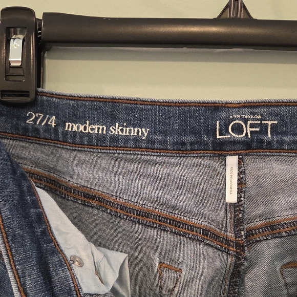 LOFT Modern Skinny Blue Jeans Size 27/4 - Picture 2 of 9